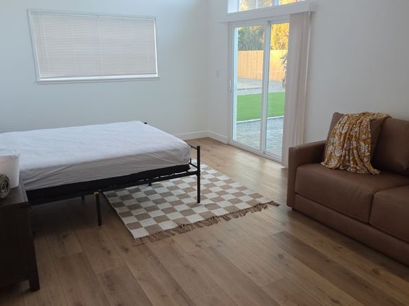 Campus area rental source photo 3