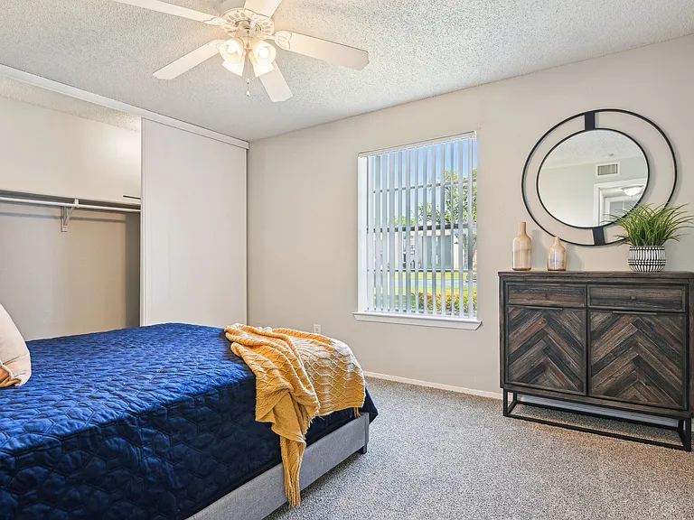 Abbey Glenn Apartments — Photo 41