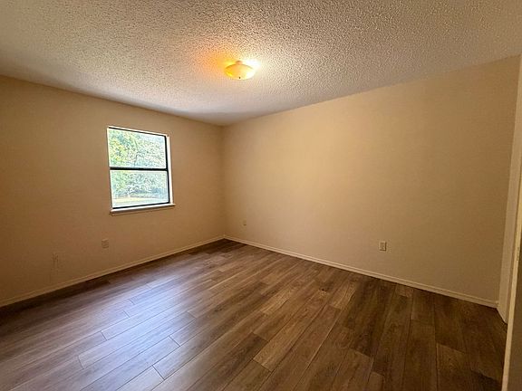 3rd image of 818 Parker Rd APT 11