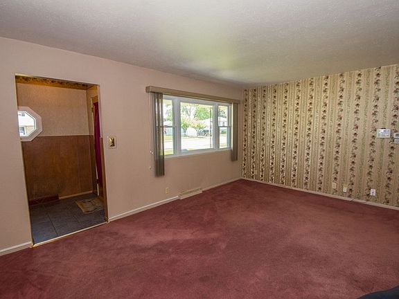 3rd image of 1519 Arcadia Ave