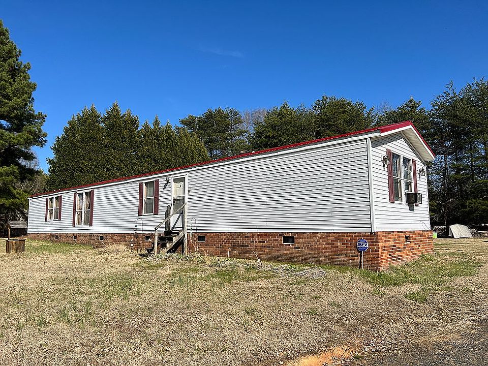 2nd image of 600 Comer Rd