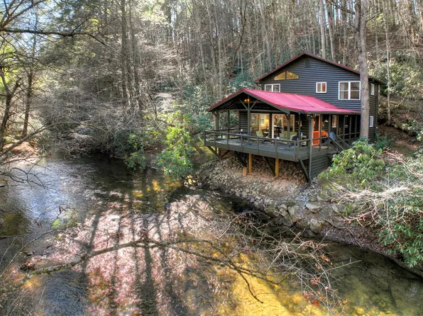 129 Old Bend Rd, Blue Ridge, GA 30513