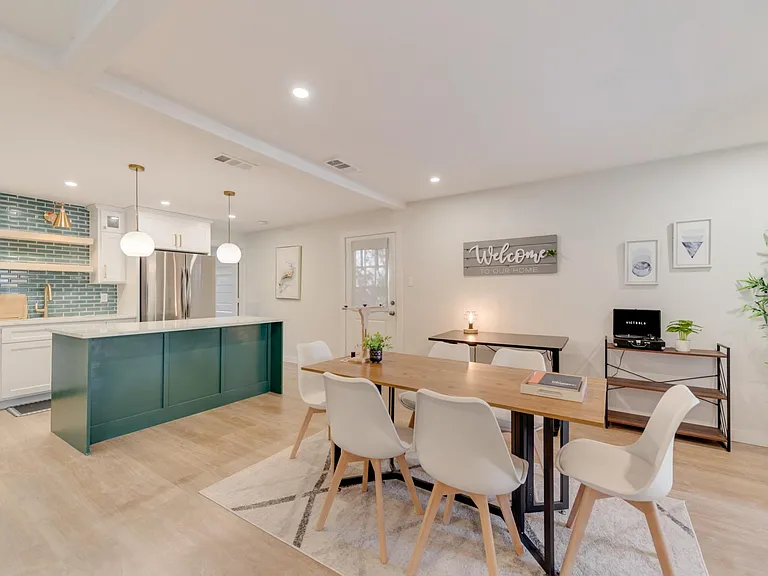 11828 Oberlin Dr — Photo 11