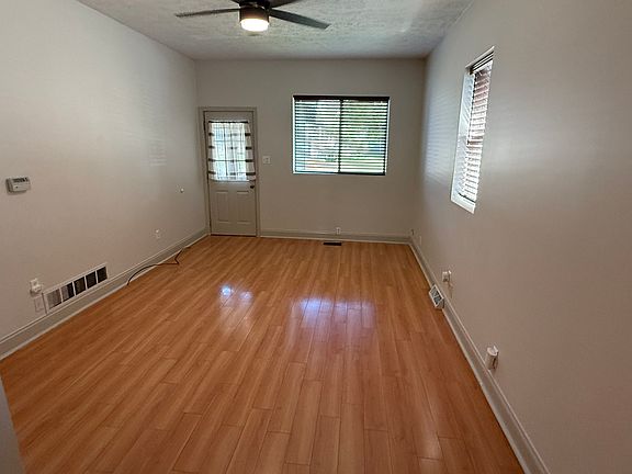 4th image of 334 N 14th St