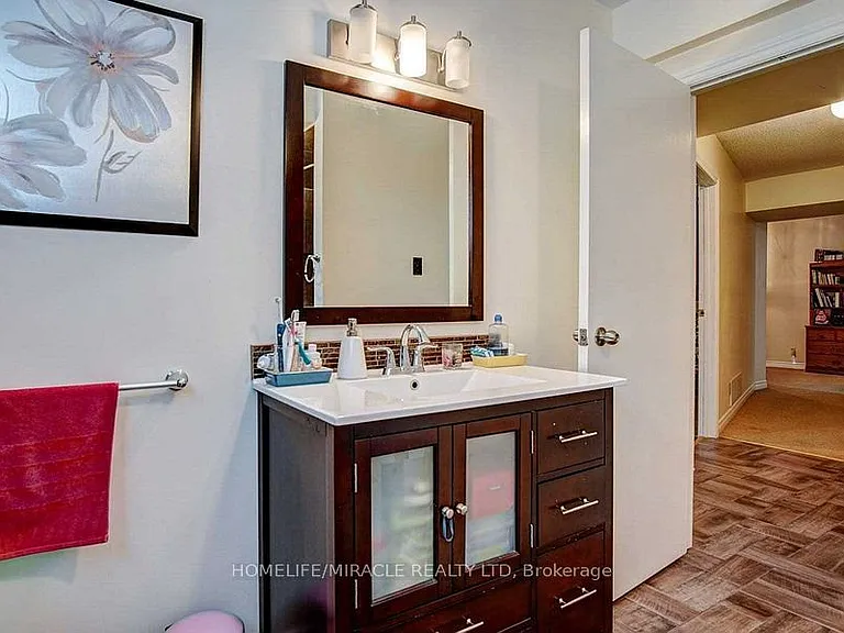 59 Centre Rd #BASEMENT — Photo 12