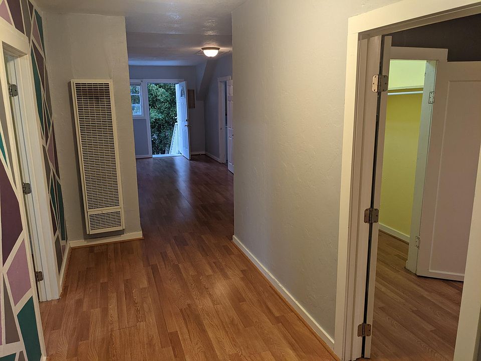 Hallway looking north toward apartment entrance