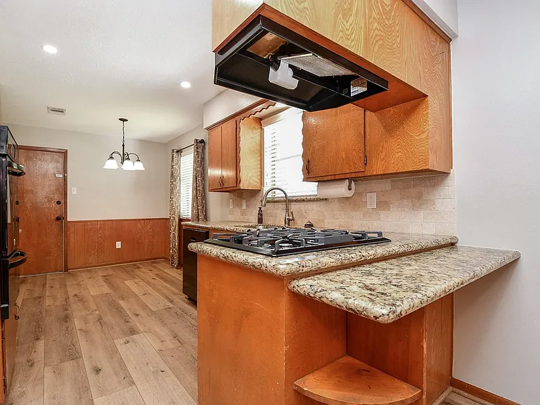 2303 Willow Blvd — Photo 17