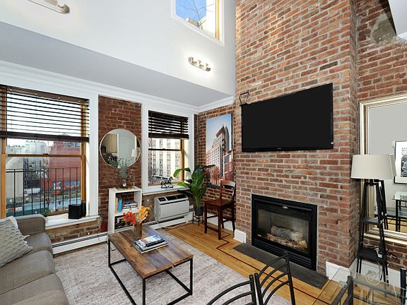 3rd image of 682 9th Ave #4