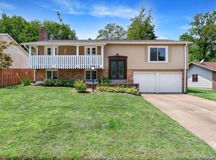 1431 Summerhaven Dr, Saint Louis, MO 63146
