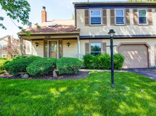 11735 Woodcreek Dr #B, Huntley, IL 60142