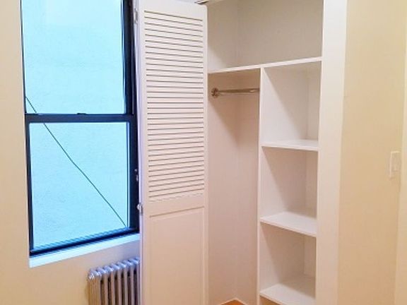 3rd image of 270 6th Ave APT 22