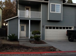 615 Shadow Way, Central Point, OR 97502