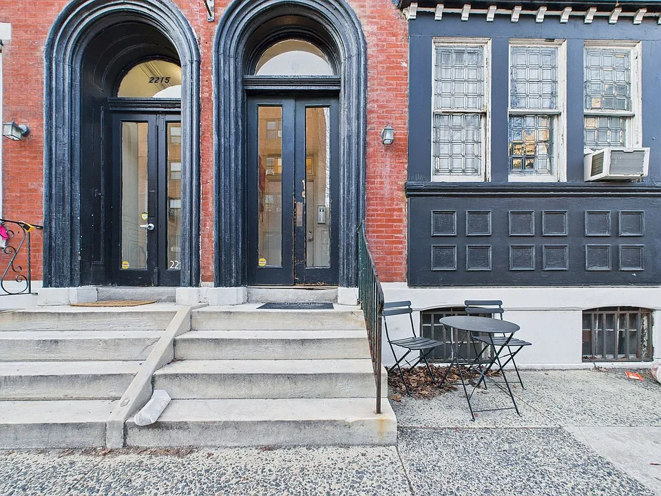 2211-13-15 Spruce Street