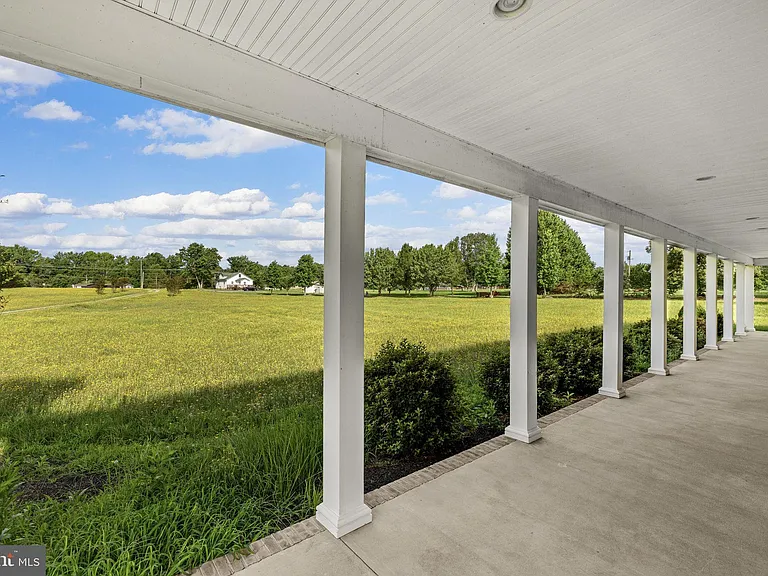 9725 Brock Rd — Photo 35