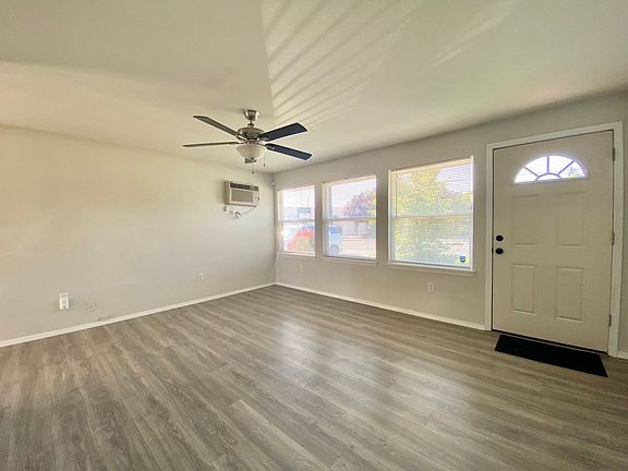 4th image of 107 W Fremont Ave