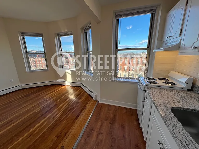 64 Brighton Ave #204 — Photo 9