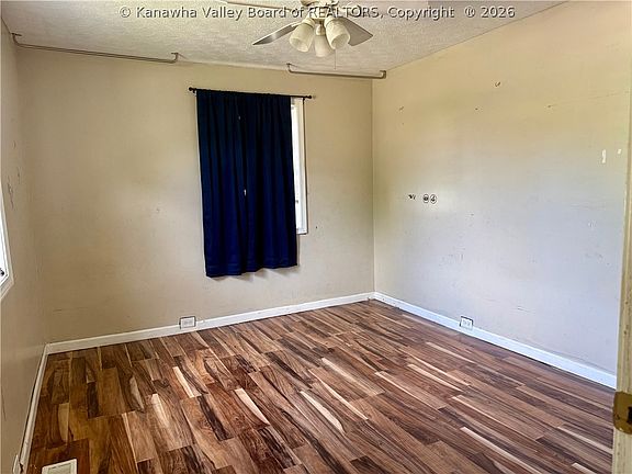 3rd image of 3124 31st St