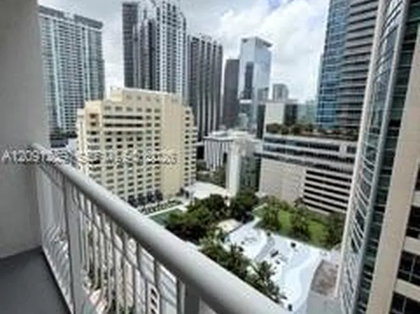 1200 Brickell Bay Dr, Miami, FL