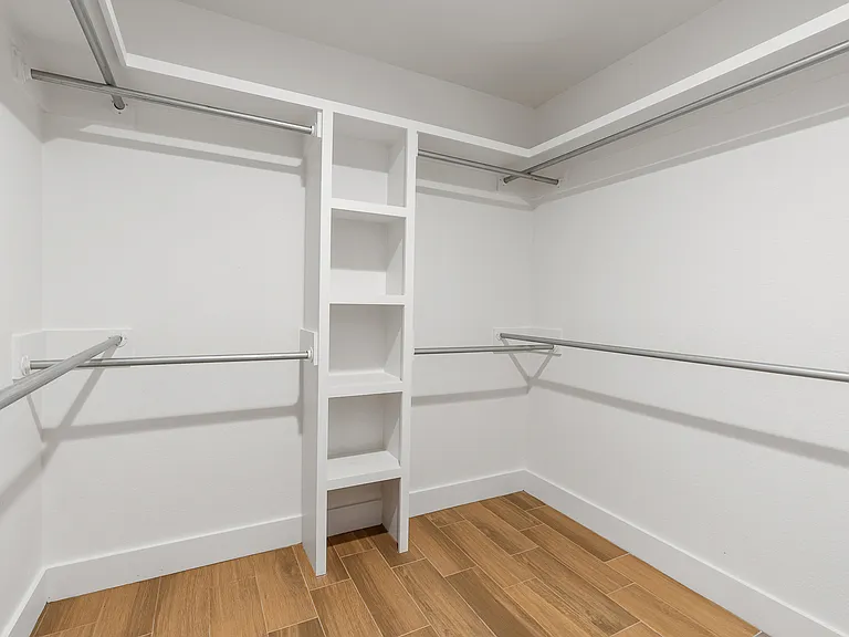105 Paper Flower St — Photo 14
