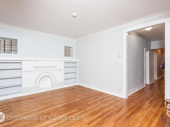 3rd image of 4739 N Washtenaw Ave #3