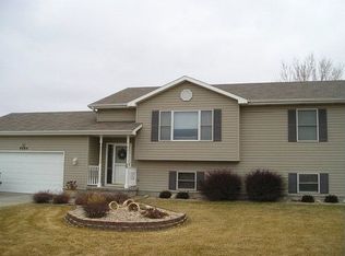 4004 Sacramento Cir, Grand Island, NE 68803