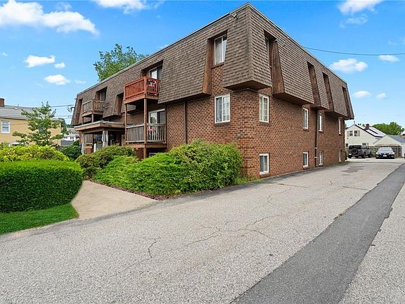 2nd image of 10 Josephine St APT 309