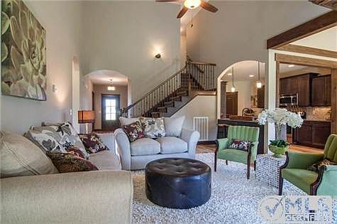 1st image of 37 Turnberry Cir