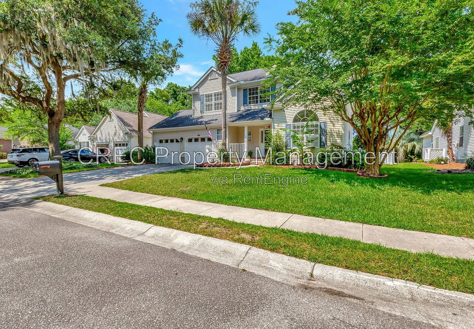 4 bed, 2.5 bath, 2023 sqft, $4,400 — Photo 3