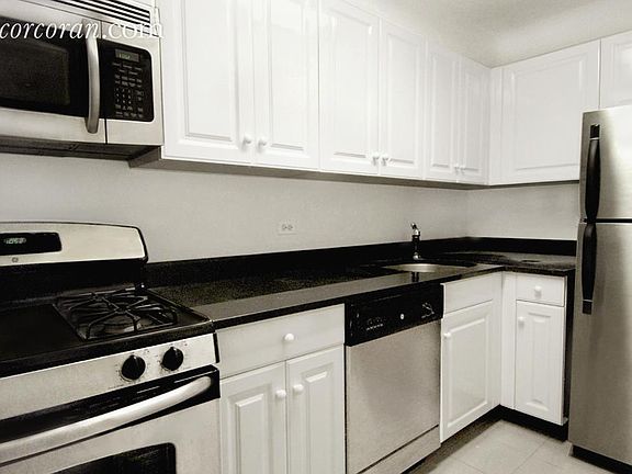 4th image of 230 E 79th St APT 3A