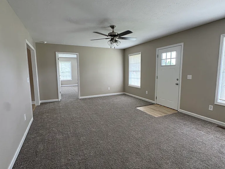 144 Buck Ln — Photo 4