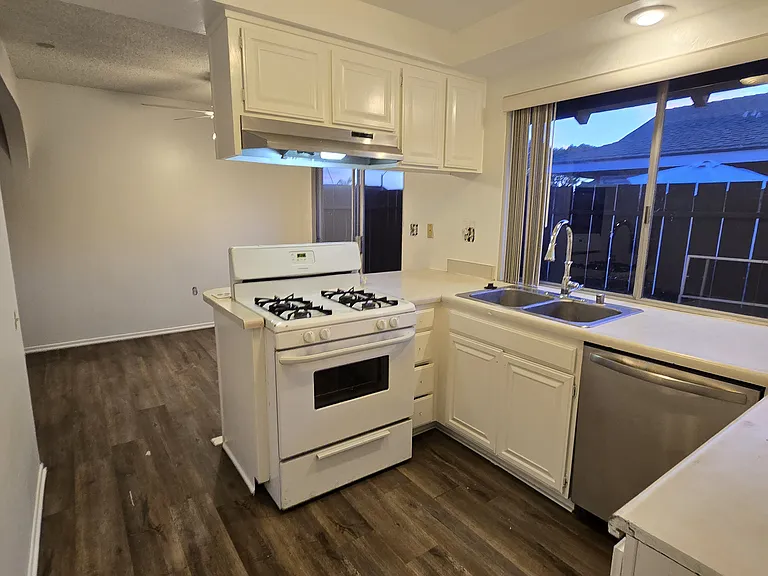 7291 La Mancha Cir #C — Photo 16