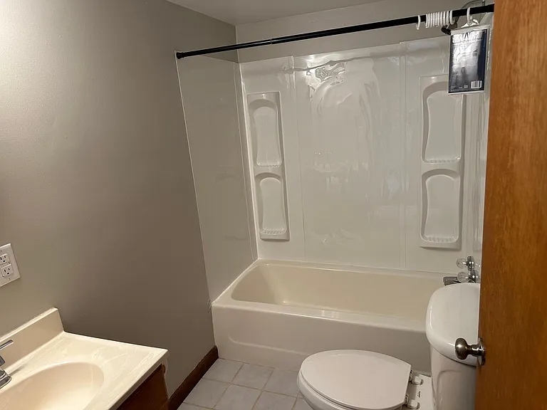 205 N Cherry St #3 — Photo 4