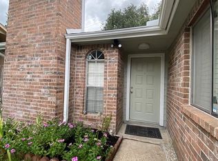 8650 Pine Falls Dr, Houston, TX 77095