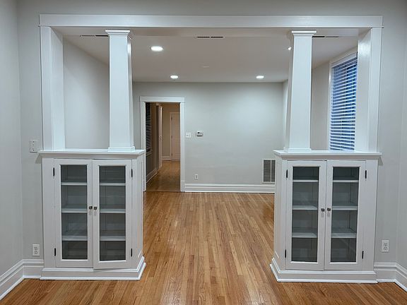 2nd image of 2214 W Medill Ave Unit 1