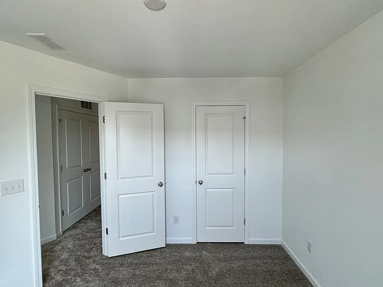13111 Rover St — Photo 20