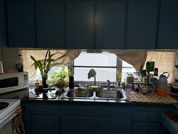 4th image of 1501 Ariana St #17AA