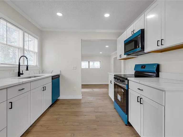 2060 Baker Rd NW — Photo 12
