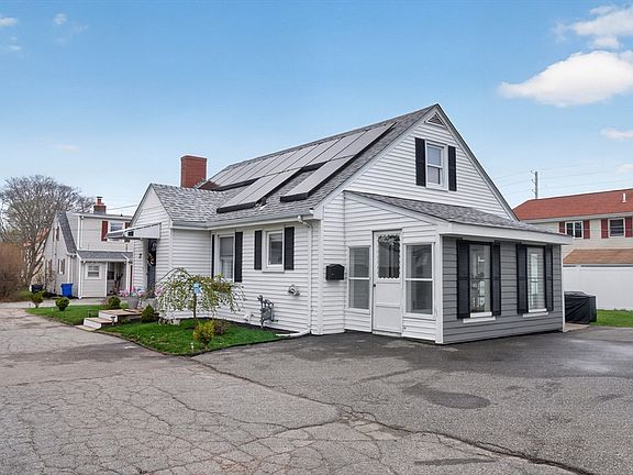 3rd image of 37 Blakely Ct