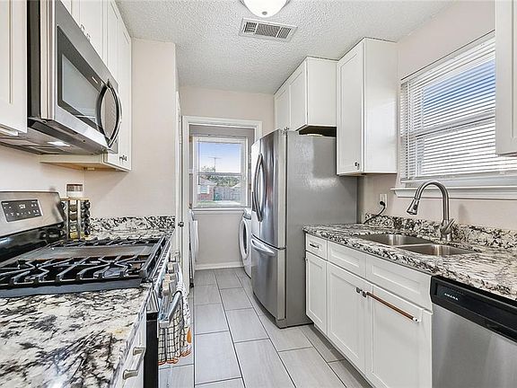 5th image of 2705 Bayou Teche Dr
