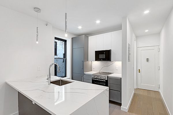 1st image of 15 Wyckoff St #11B