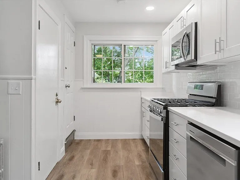 21-23 Richards Rd #2 — Photo 11