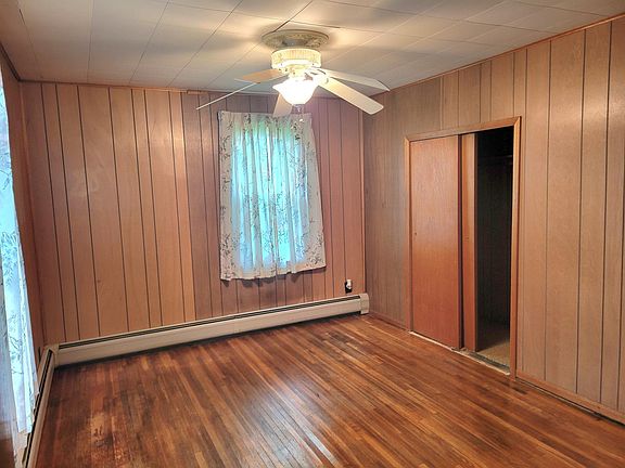 5th image of 108 S Griffin St