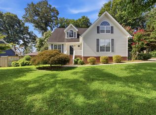 9811 Autumn Glen Dr, Soddy Daisy, TN 37379