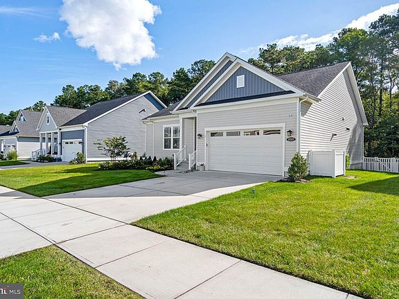 5th image of 18567 Emerson Way