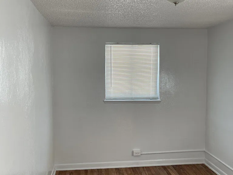 3171 S Lincoln St — Photo 5