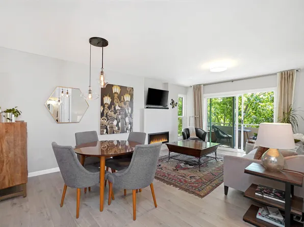 377 Palm Ave APT 201, Oakland, CA 94610
