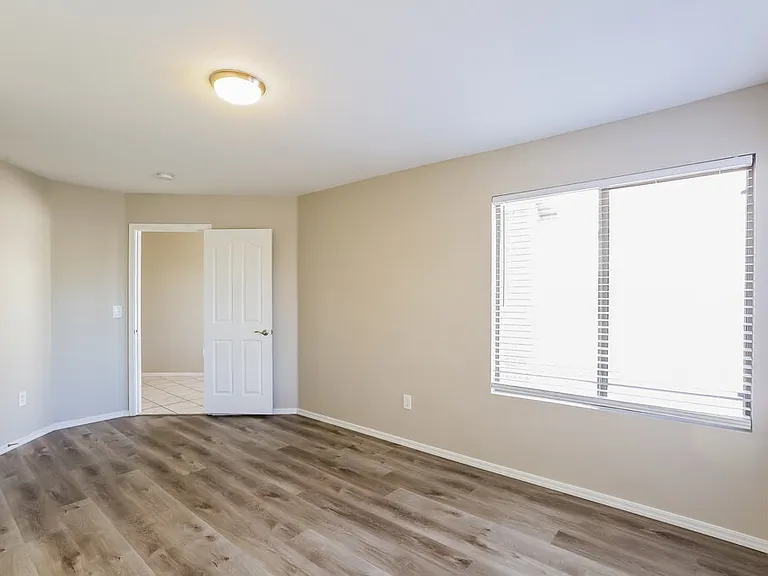 1510 N Saddle St — Photo 12
