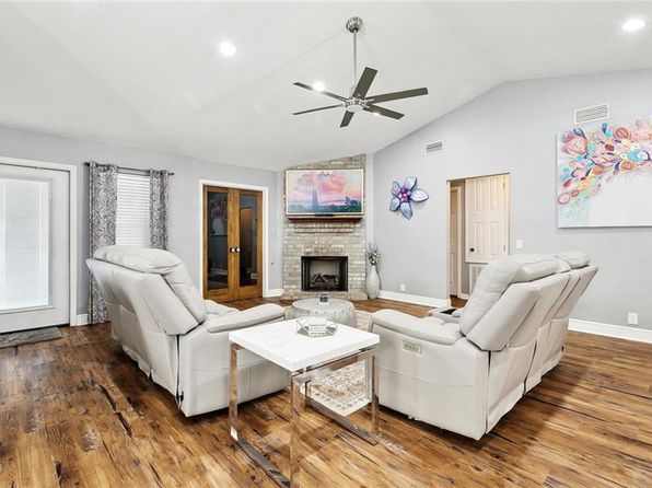 60 Oakley Dr, Destrehan, LA 70047