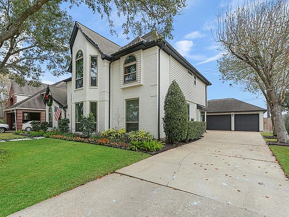 2nd image of 410 Mill Place Ct