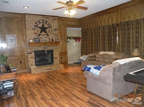 2nd image of 102 Creekview Ln